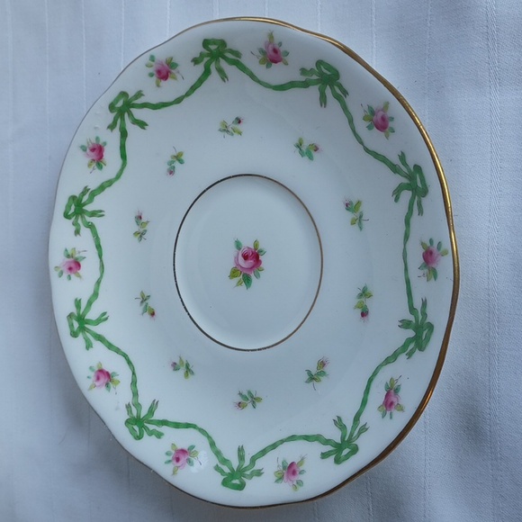 Coalport Vintage Made in England "Ribbons and Roses" Teacups & Saucers - Picture 7 of 13
